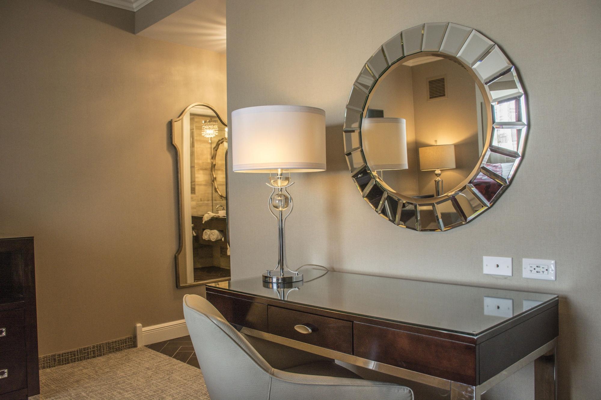 The Delavan Hotel