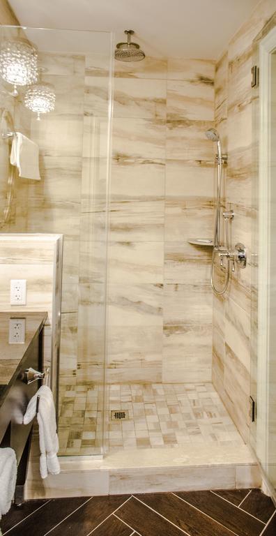 The Delavan 4*
